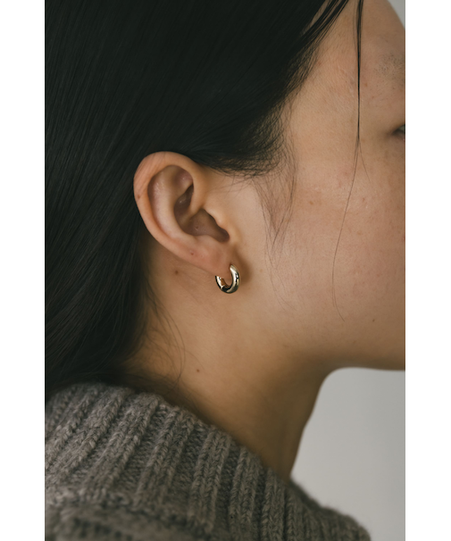 ミニマルフィットピアス