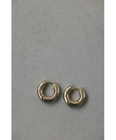 ミニマルフィットピアス