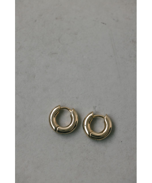 ミニマルフィットピアス