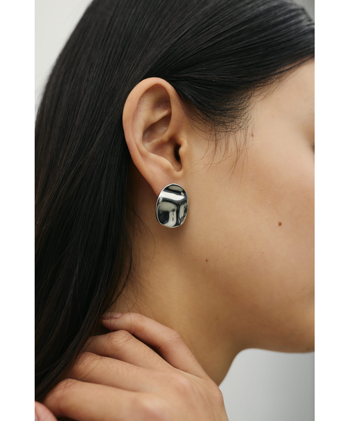 ラバフラットピアス