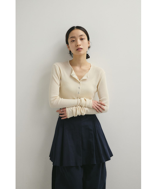 ヘンリーネックシアーニット