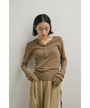 ヘンリーネックシアーニット