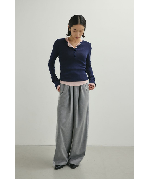 ヘンリーネックシアーニット