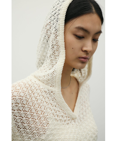 アイレットレースフーディー