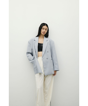 シームデザインテーラードジャケット