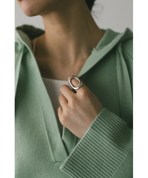 オーバルモチーフリング