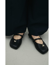 メタルモチーフパンプス