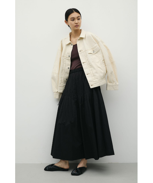 タックプリーツフレアスカート