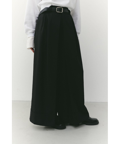 ディープタックワイドパンツ