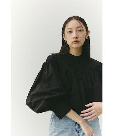 ギャザーバルーンブラウス