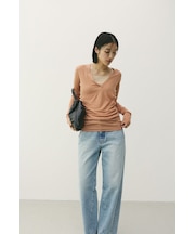 ディープVネックシアートップ