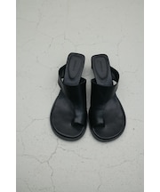 トングヒールサンダル