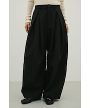 タックフォルムパンツ