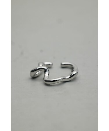 ウェーブラインイヤーカフ