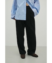 ベーシックツータックパンツ