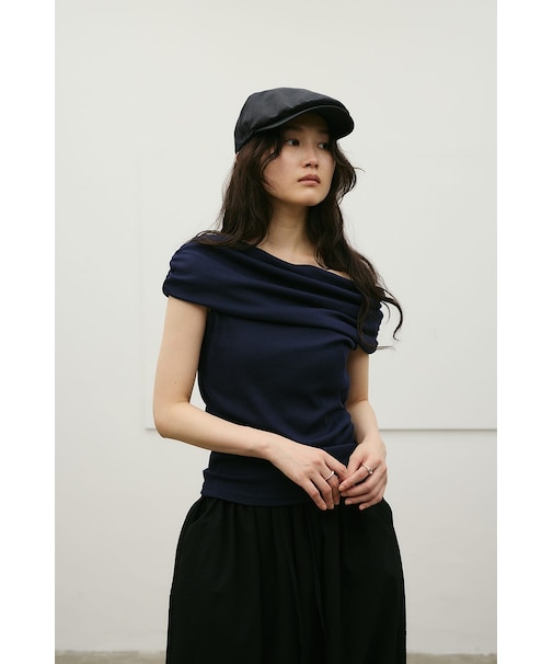 ギャザーオフショルトップ