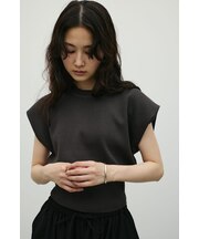 ショルダータックニット