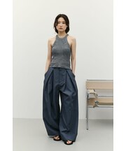 タックフォルムパンツ