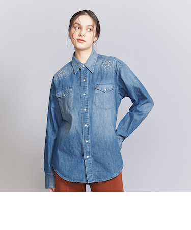 ＜Wrangler＞スタッズ ウエスタンデニムシャツ