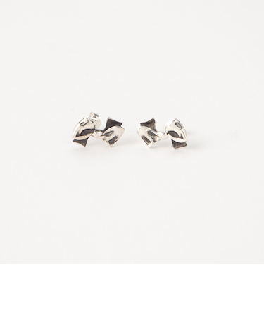 ＜Third Movement＞ミニリボン ピアス