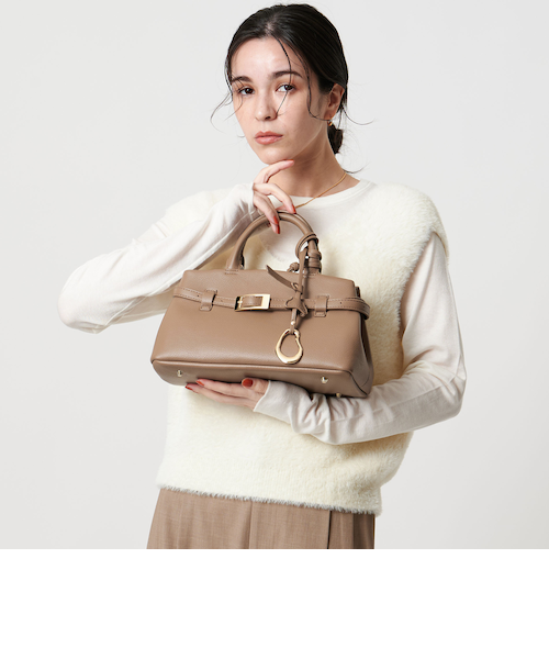 LE. VERNIS poire チャームバッグ2way LE VERNIS＞Poire チャーム バッグ-2WAY-｜ビューティー＆ユース