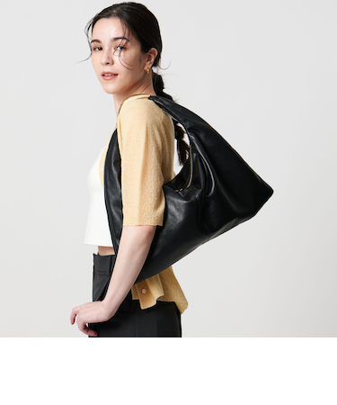 ＜LE VERNIS＞Sculpture triangle M/ショルダーバッグ