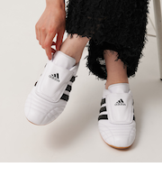 ＜adidas Originals＞TAEKWONDO/スニーカー