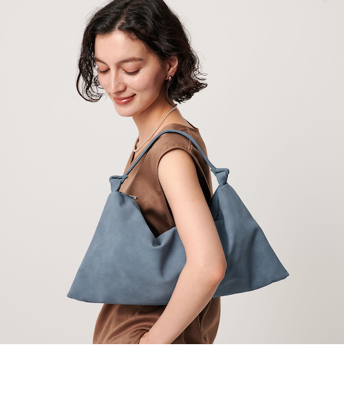 beauty&youth unitedarrowsレザースクエアショルダーバッグ WUHAUS＞レザー スクエア ボール ショルダーバッグ（ショルダー