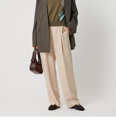 タックワイドストレートパンツ ウォッシャブル