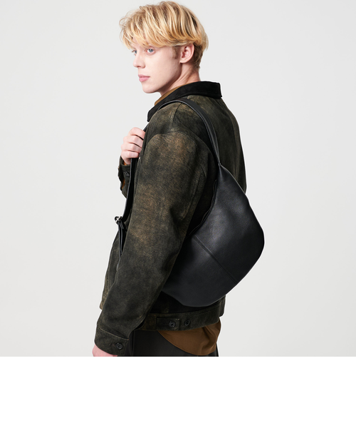 レザー ムーン ショルダー バッグ｜ビューティー＆ユース