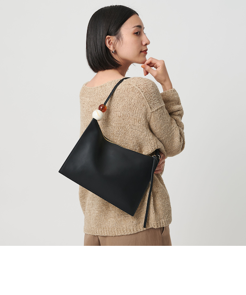 ＜WUHAUS＞レザー スクエア ボール ショルダーバッグ