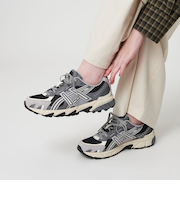 ＜asics＞GEL-SONOMA TR62/スニーカー