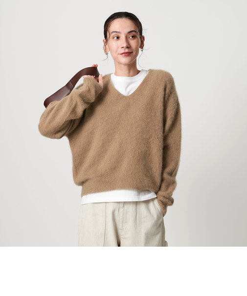 フォックスカシミヤブレンド Vネックニットプルオーバー