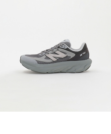 ＜New Balance＞UTRN スニーカー