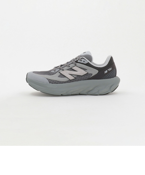 ＜New Balance＞UTRN スニーカー