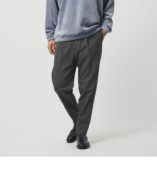 トリコチン PE 1プリーツ テーパード パンツ