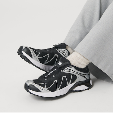 【国内EXCLUSIVE】<Salomon>XT-WHISPER ブラック/スニーカー