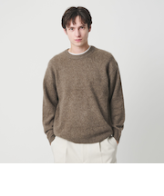 ブラッシュド ヤク クルーネック ニット