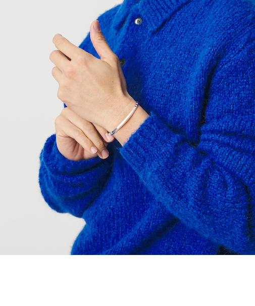 ＜ELAIN TAHE＞トライアングル バングル