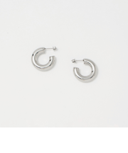 ボリューム フープ ピアス