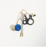 <VIOLAd’ORO>ポンポン ロゴ バッグチャーム