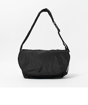 フラップ ショルダーバッグ