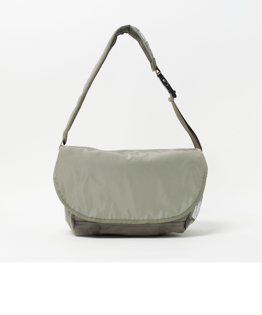 フラップ ショルダーバッグ