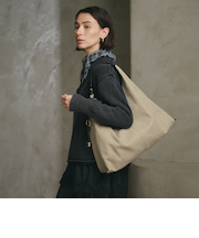 チャーム ショルダーバッグ