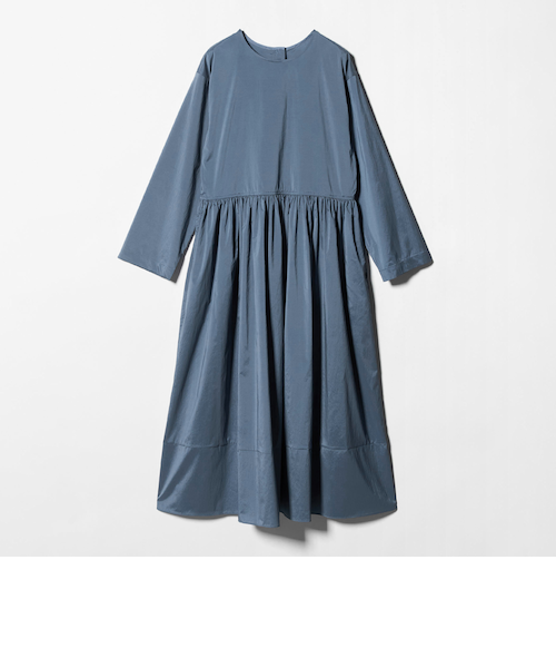 ポリエステル ギャザーフレアワンピース｜ビューティー＆ユース