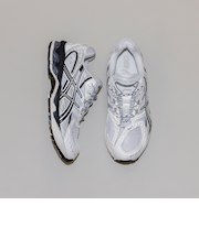 【国内EXCLUSIVE】<asics>ゲル ニンバス 10.1 スニーカー