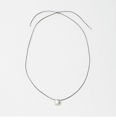 メタル スクエアモチーフ チョーカー