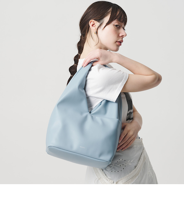 ＜YAHKI＞レザーライク ソフト クロス ビッグ ショルダーバッグ