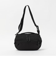 ＜Aer＞デイ スリング 4 MAX ショルダー バッグ