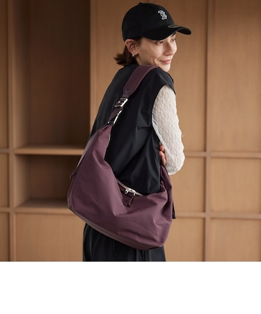 メタル バックル 2WAY ショルダーバッグ